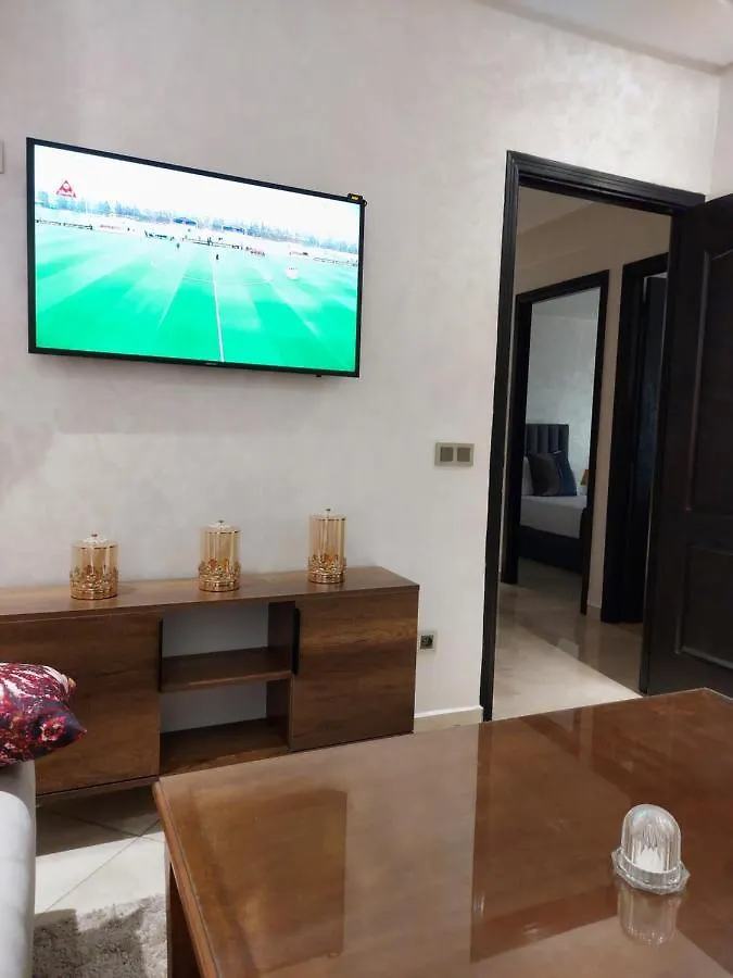Luxury Downtown Apartment Of 80M2 In Front Of Hassan 2 Mosque And Sea From Family , Pour Famille , Interdit Couples Araabic Non Marie, Forbidden Unmarried Araabic Couples Basement Car Park Casablanca