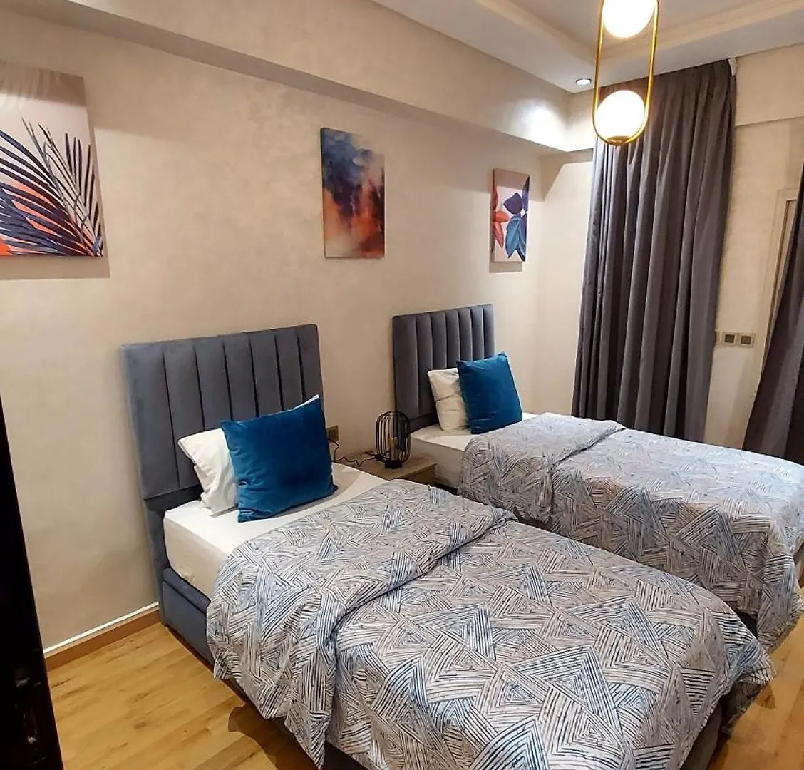 luxury apartment of 80m2 , 1minute from hassan2 mosquè from family , pour famille , INTERDIT COUPLES ARAABIC NON MARIÉ, FORBIDDEN UNMARRIED ARAABIC COUPLES Casablanca