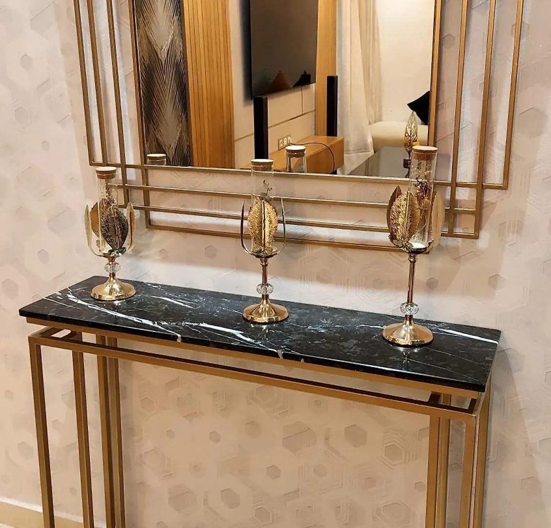 luxury apartment of 80m2 , 1minute from hassan2 mosquè from family , pour famille , INTERDIT COUPLES ARAABIC NON MARIÉ, FORBIDDEN UNMARRIED ARAABIC COUPLES Casablanca 0*,  Marocco