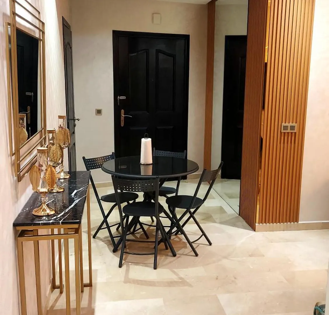 luxury apartment of 80m2 , 1minute from hassan2 mosquè from family , pour famille , INTERDIT COUPLES ARAABIC NON MARIÉ, FORBIDDEN UNMARRIED ARAABIC COUPLES Casablanca